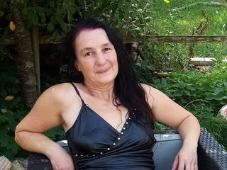 Sandy47 - Alles kann nix muss - ich lass mich ganz fallen ich liebe prickelnde hemmungslose Momente - live,chat,